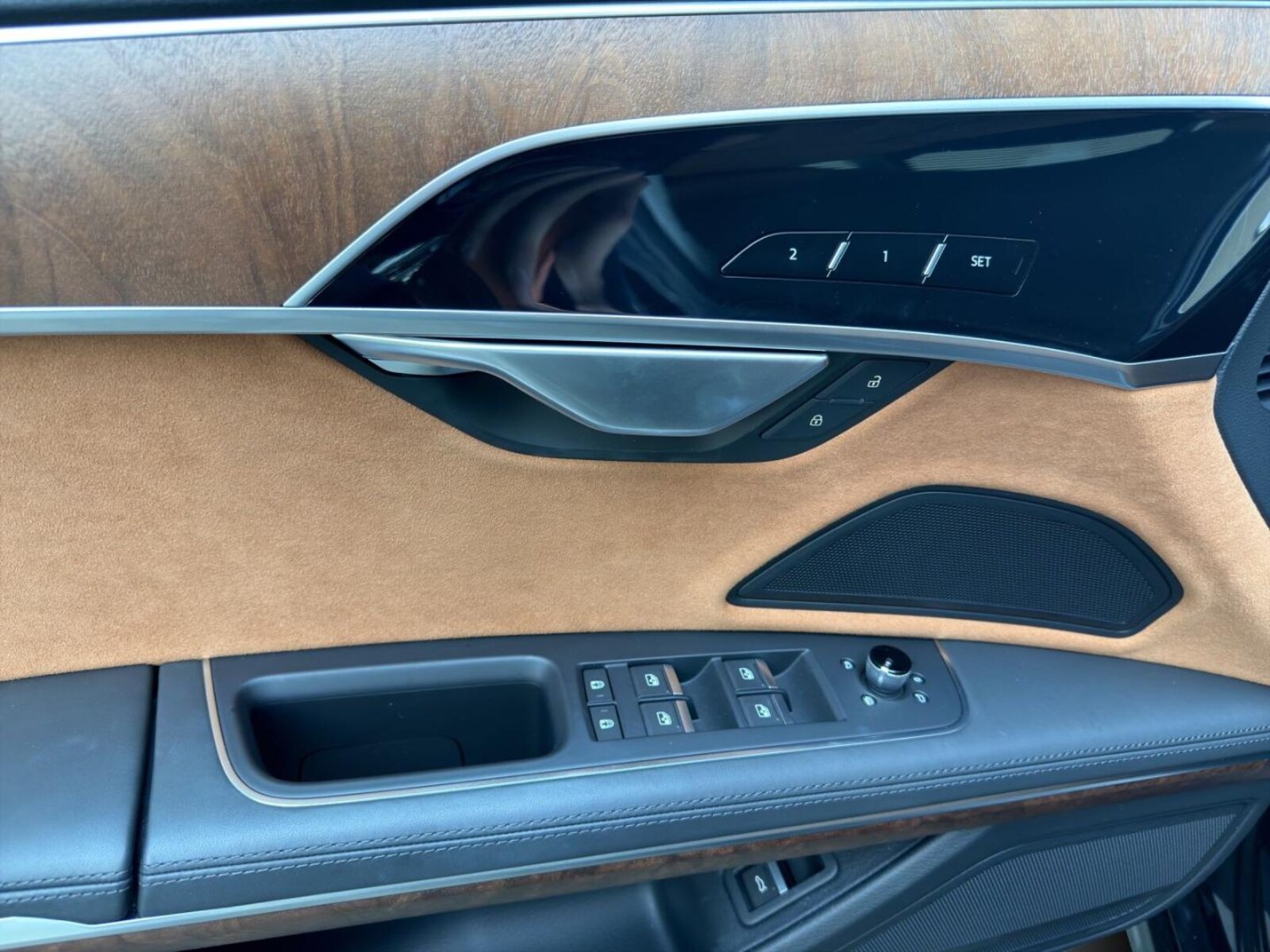 Audi A8 – Bild 13