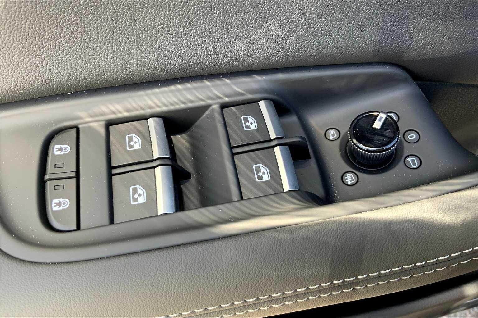 2026 Audi Q8 Premium Plus - Photo 18