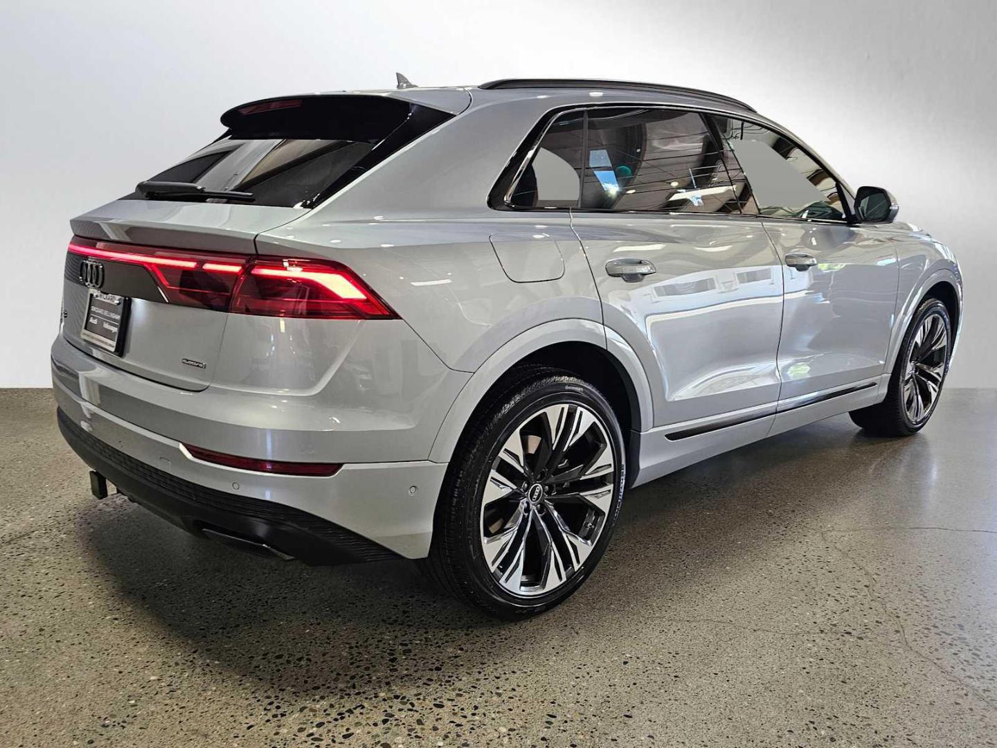 2025 Audi Q8 Premium Plus - Photo 7
