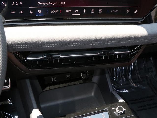 2025 AUDI S6 - Image 27