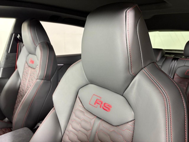 2026 Audi RS Q8 Base - Photo 13