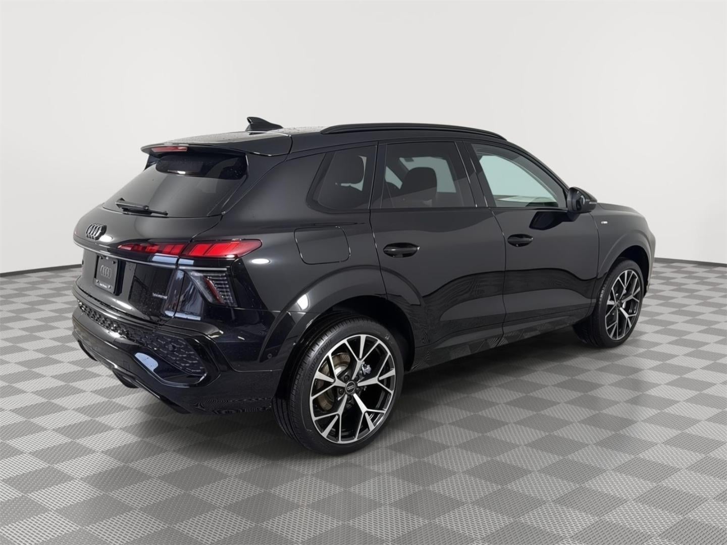 2026 Audi Q3 Base - Photo 7