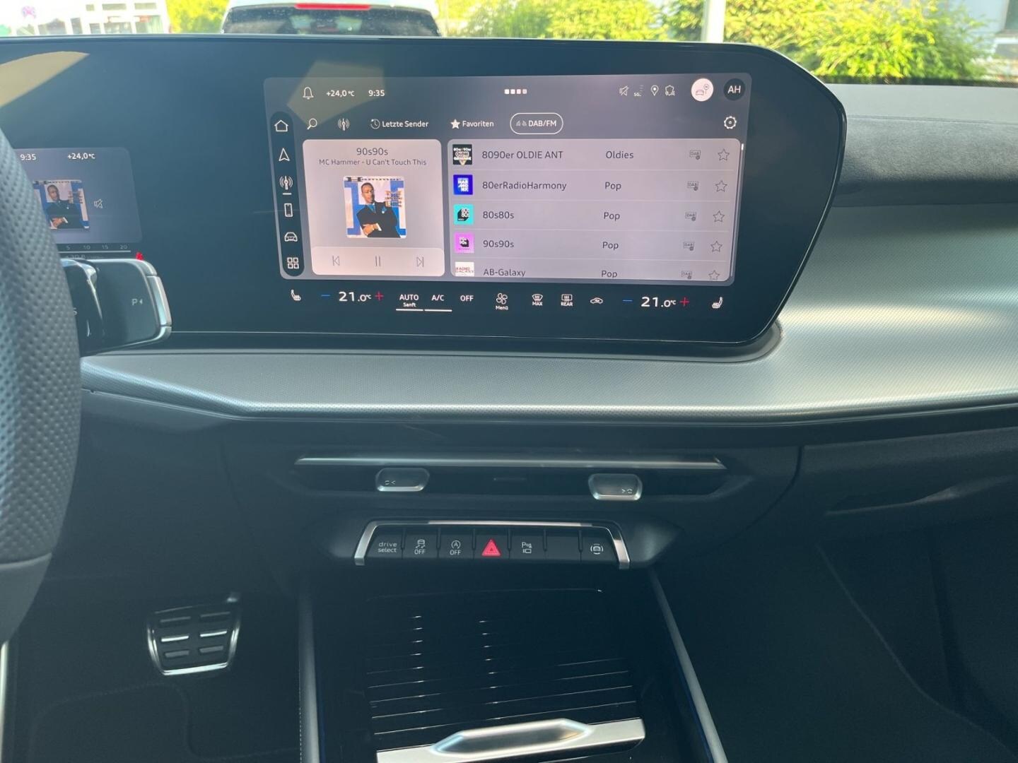 Bild über Audi Q3 SUV TFSI quattro 195 kW S tronic - für weitere Informationen kontaktieren Sie den Audi Partner
