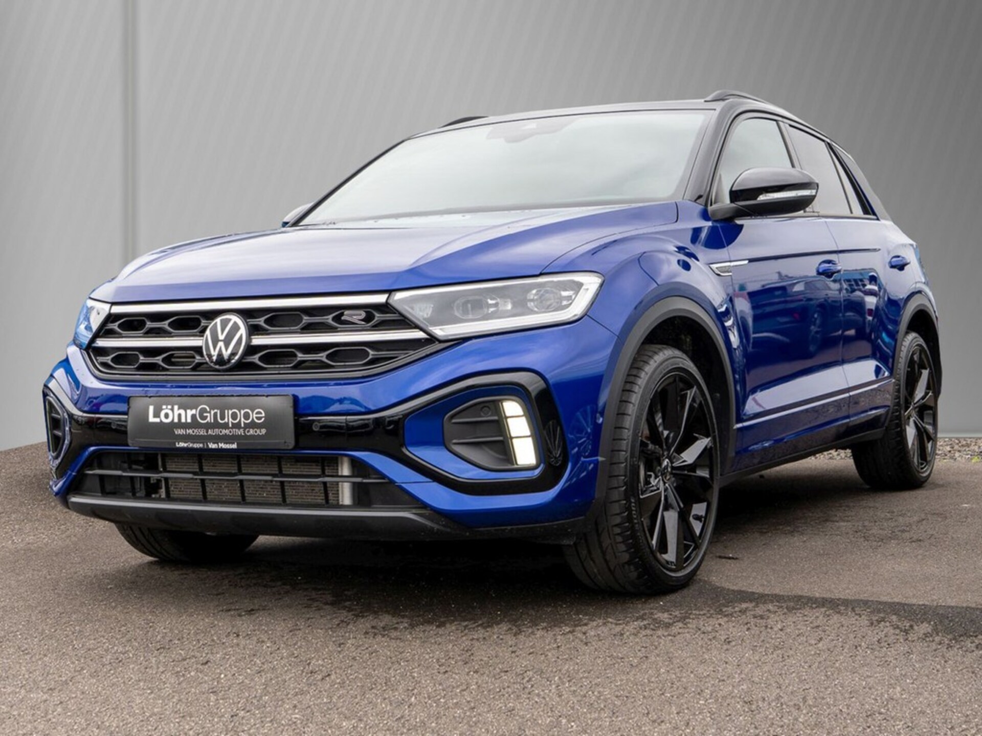 Volkswagen T-Roc — Volkswagen T-Roc T-Roc 2.0 TSI DSG 4Motion R-Line AHK, Pano