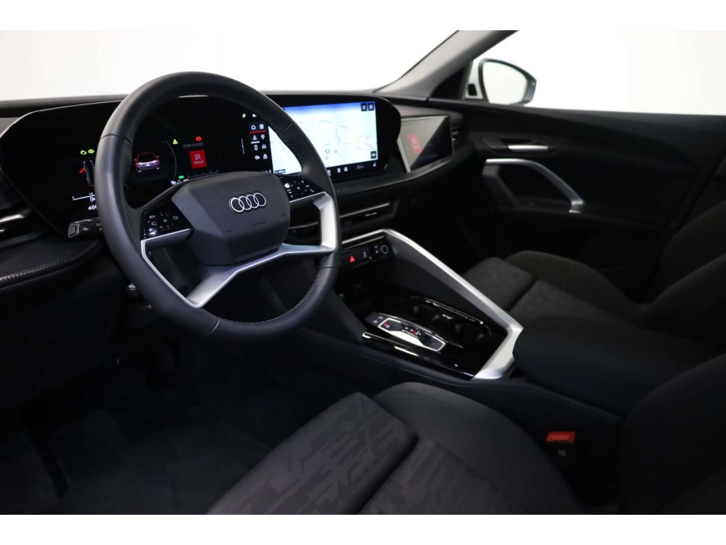 Bild über Audi Q5 SUV TFSI quattro 150 kW S tronic - für weitere Informationen kontaktieren Sie den Audi Partner