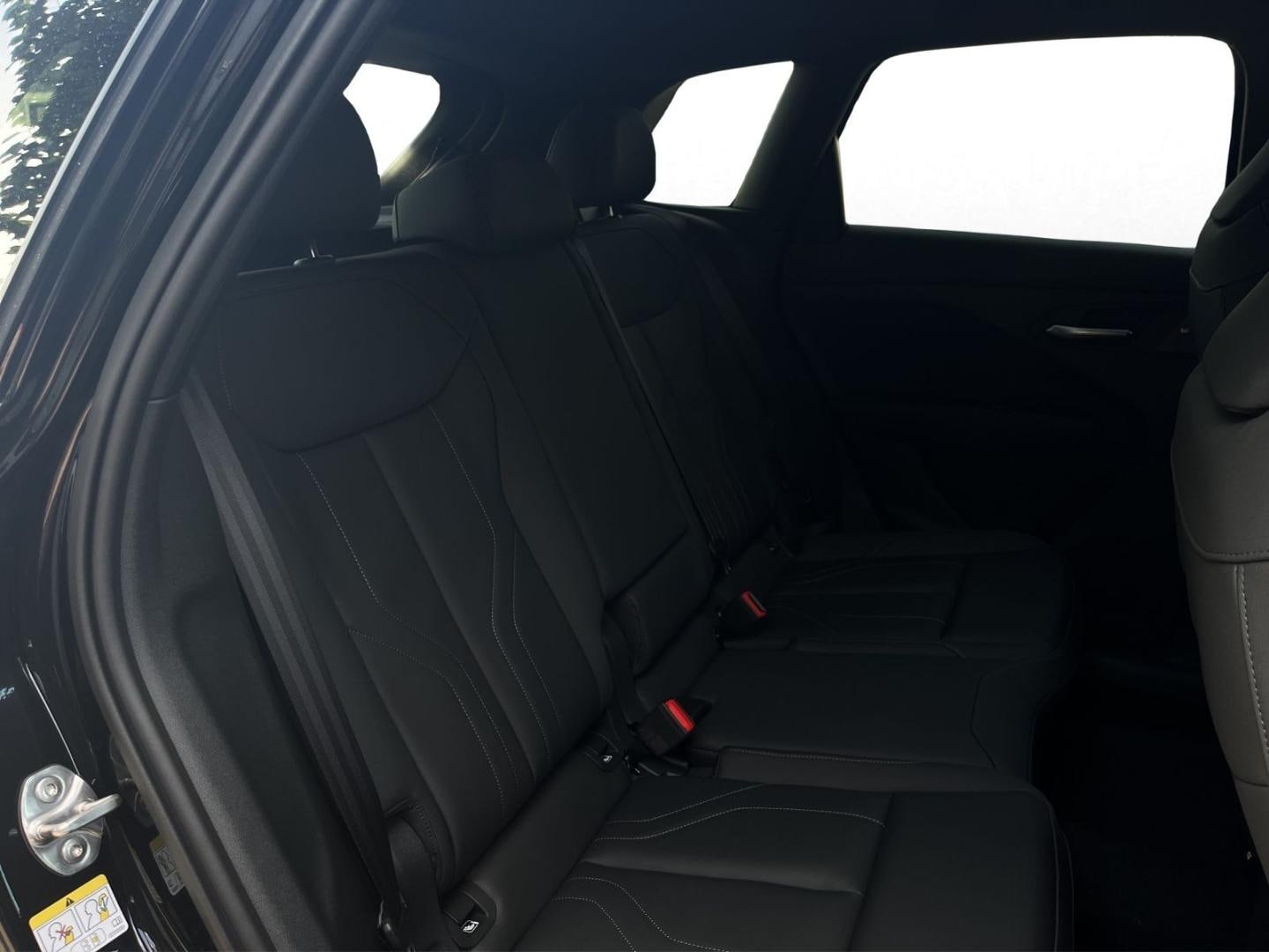 Bild über Audi Q3 SUV TFSI quattro 195 kW S tronic - für weitere Informationen kontaktieren Sie den Audi Partner