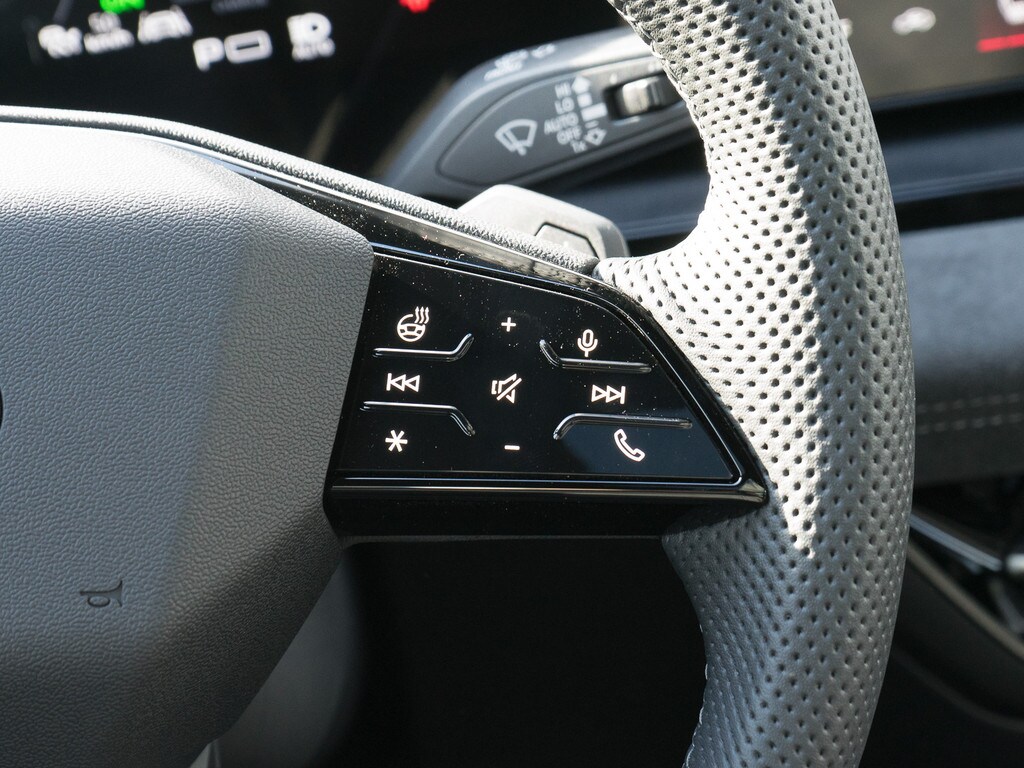 Image about Audi SQ6 SUV e-tron e-tron quattro