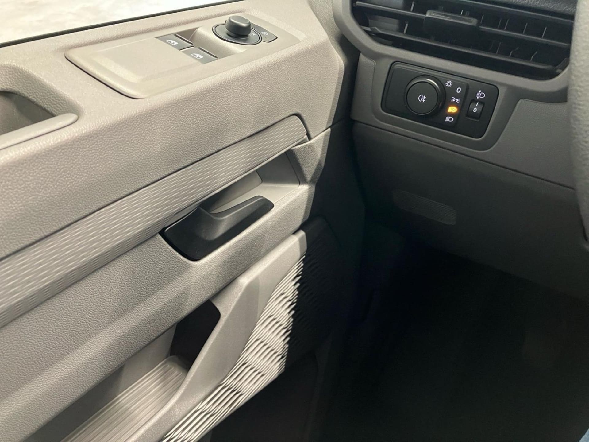 Volkswagen Transporter Kasten kurzer Radstand