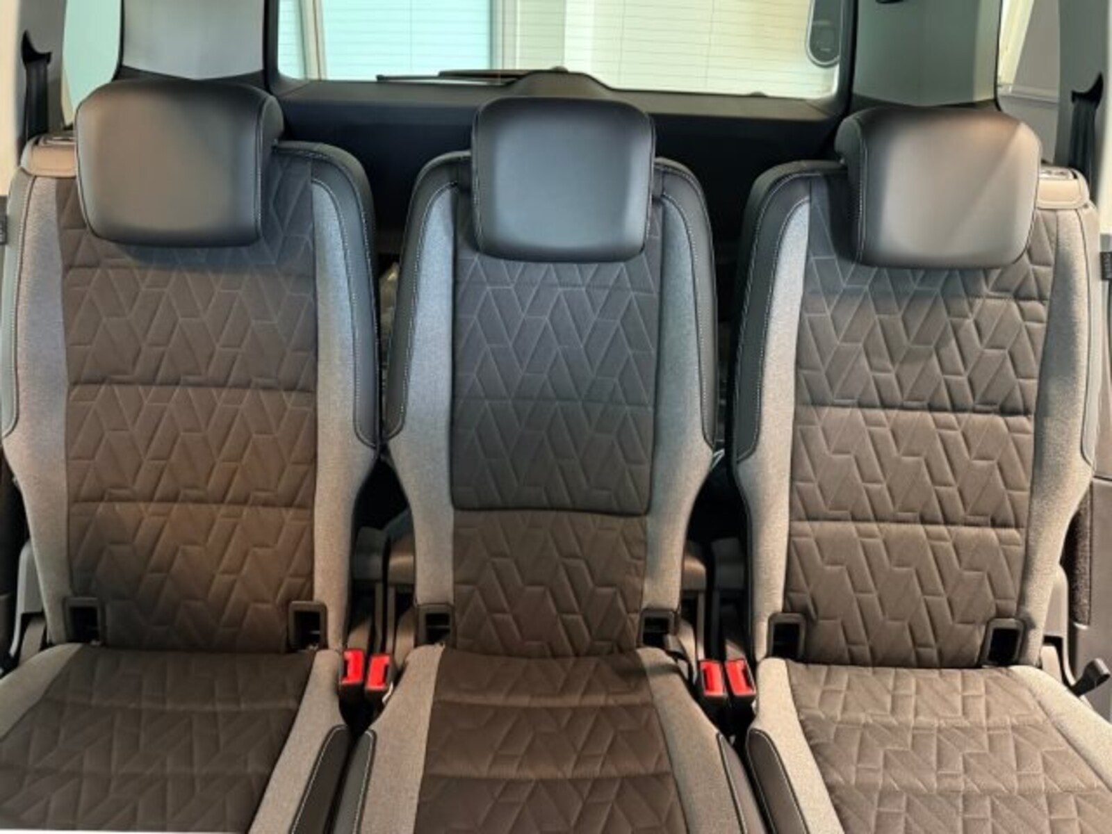 Volkswagen Touran – Bild 12