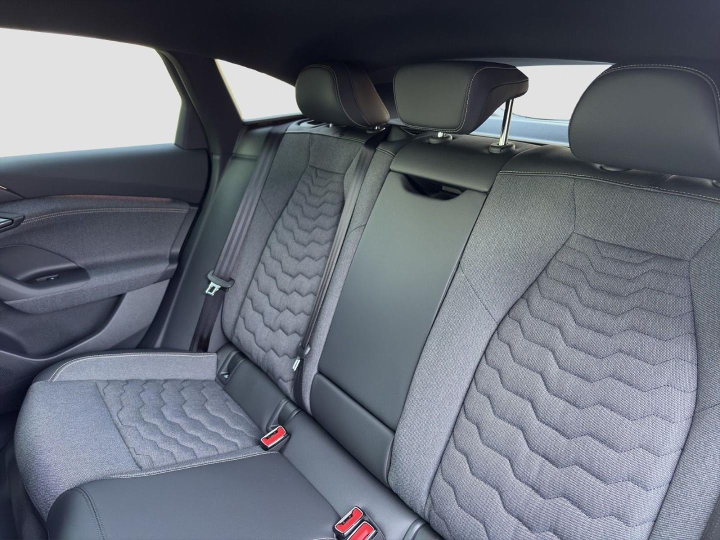 Bild über Audi A6 Sportback e-tron S line business e-tron quattro 315 kW - für weitere Informationen kontaktieren Sie den Audi Partner