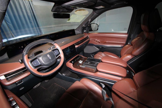 2025 Lincoln Navigator