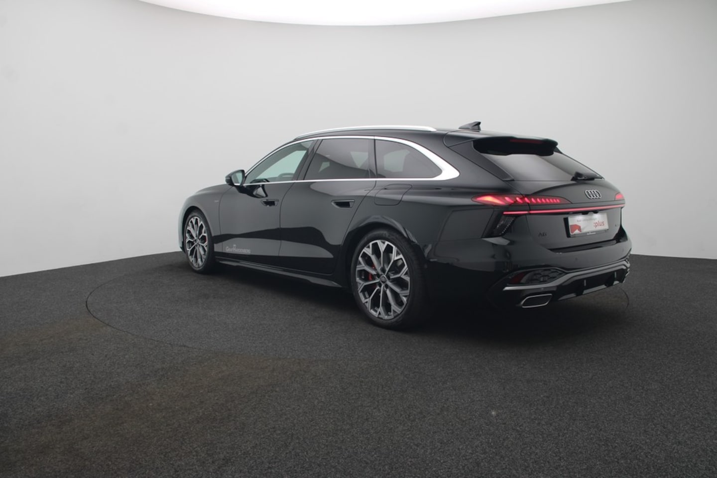 Bild über Audi A6 Avant e-hybrid e-hybrid quattro 270 kW S tronic - für weitere Informationen kontaktieren Sie den Audi Partner