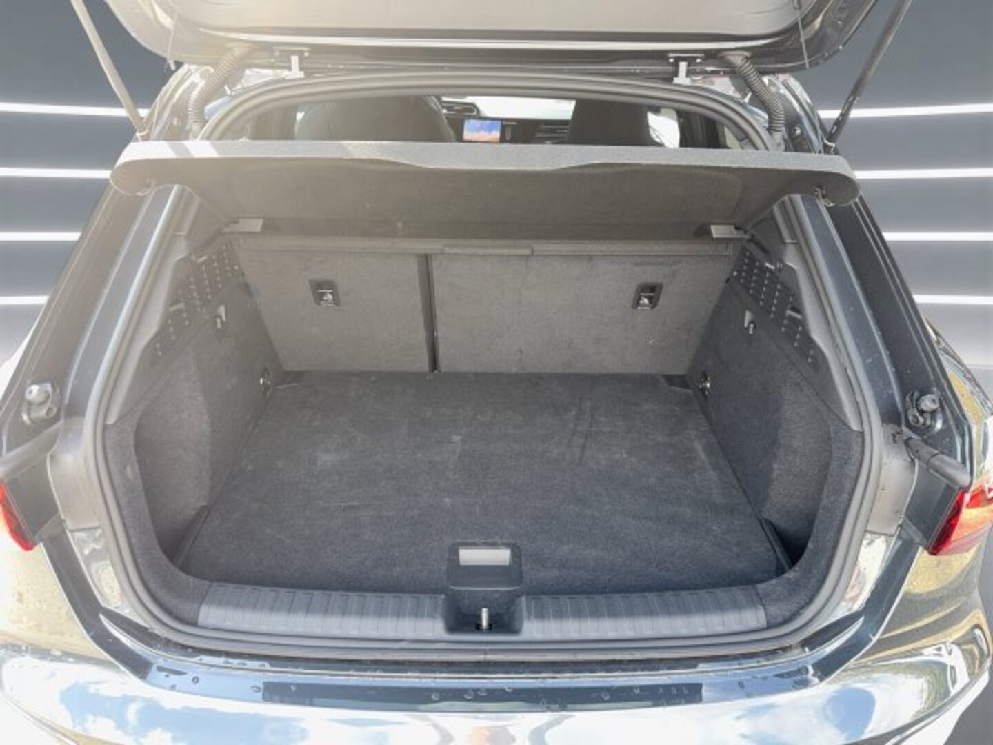 Bild über Audi A3 allstreet TDI S tronic - für weitere Informationen kontaktieren Sie den Audi Partner