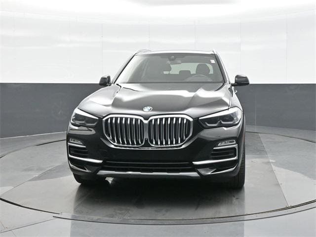 Used 2021 BMW X5 40i with VIN 5UXCR6C01M9E37946 for sale in Kansas City