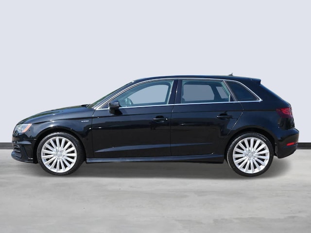 Used 2016 Audi A3 Sportback e-tron Premium Plus with VIN WAUTPBFF0GA109818 for sale in Maplewood, Minnesota