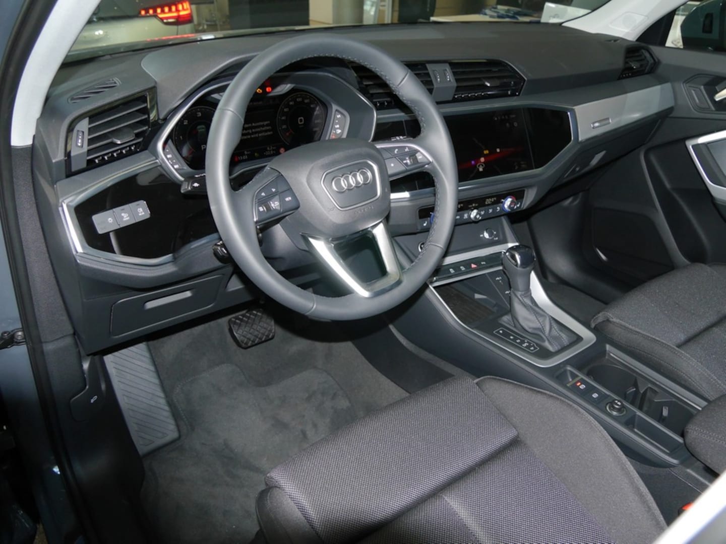 Bild über Audi Q3 advanced 35 TDI S tronic - für weitere Informationen kontaktieren Sie den Audi Partner