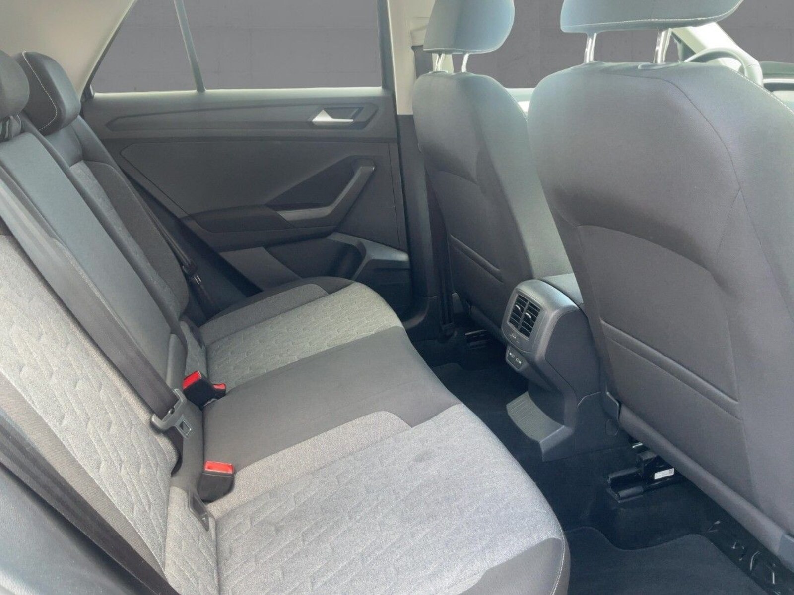 Volkswagen T-Roc – Bild 12