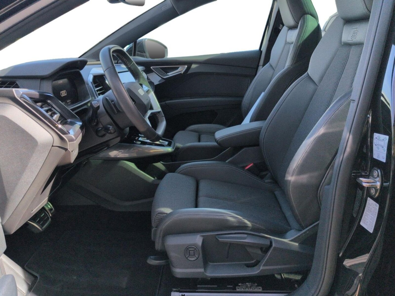 Audi Q4 e-tron – Bild 8