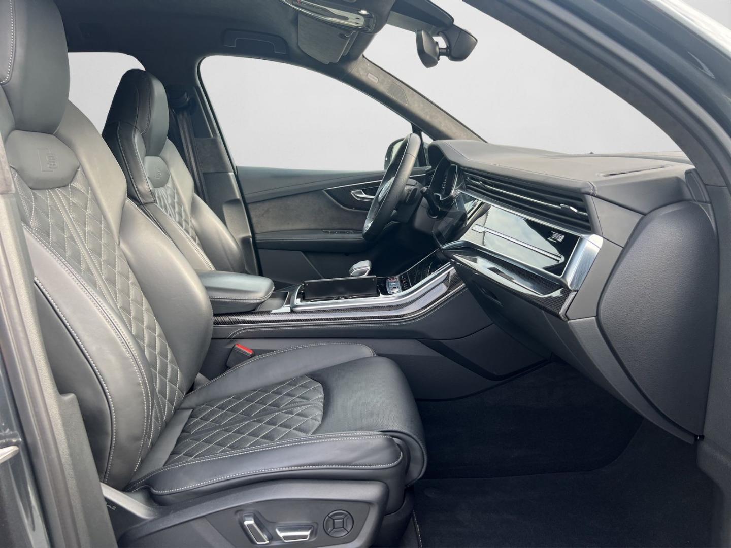 Image about Audi SQ7 TFSI quattro tiptronic