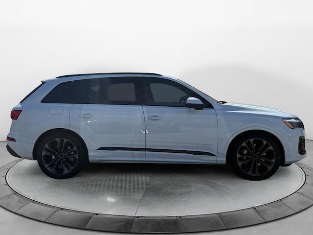 2026 Audi Q7 Premium Plus - Photo 8