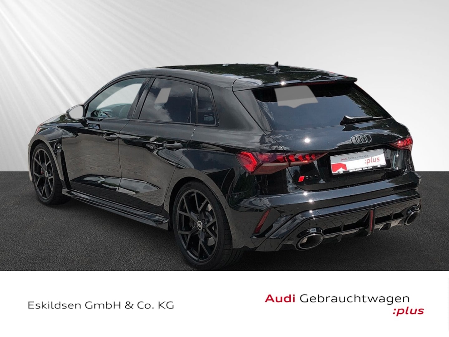 Bild über Audi RS 3 Sportback TFSI quattro S tronic - für weitere Informationen kontaktieren Sie den Audi Partner