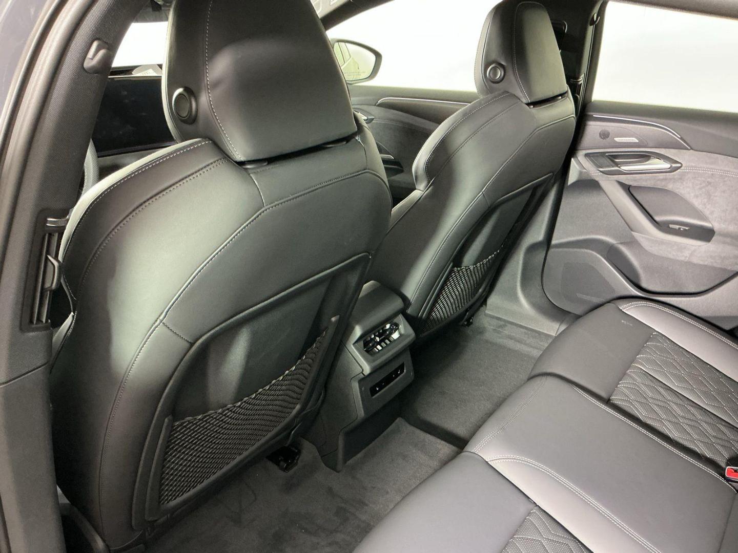 2025 Audi S6 Sportback e-tron Premium Plus - Photo 21