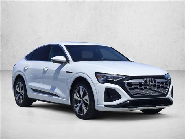 2024 Audi Q8 Sportback e-tron
