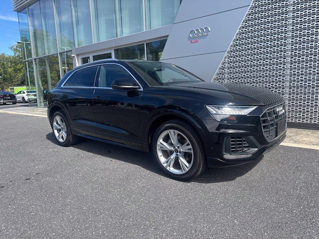 Photo of 2023 Audi Q8
