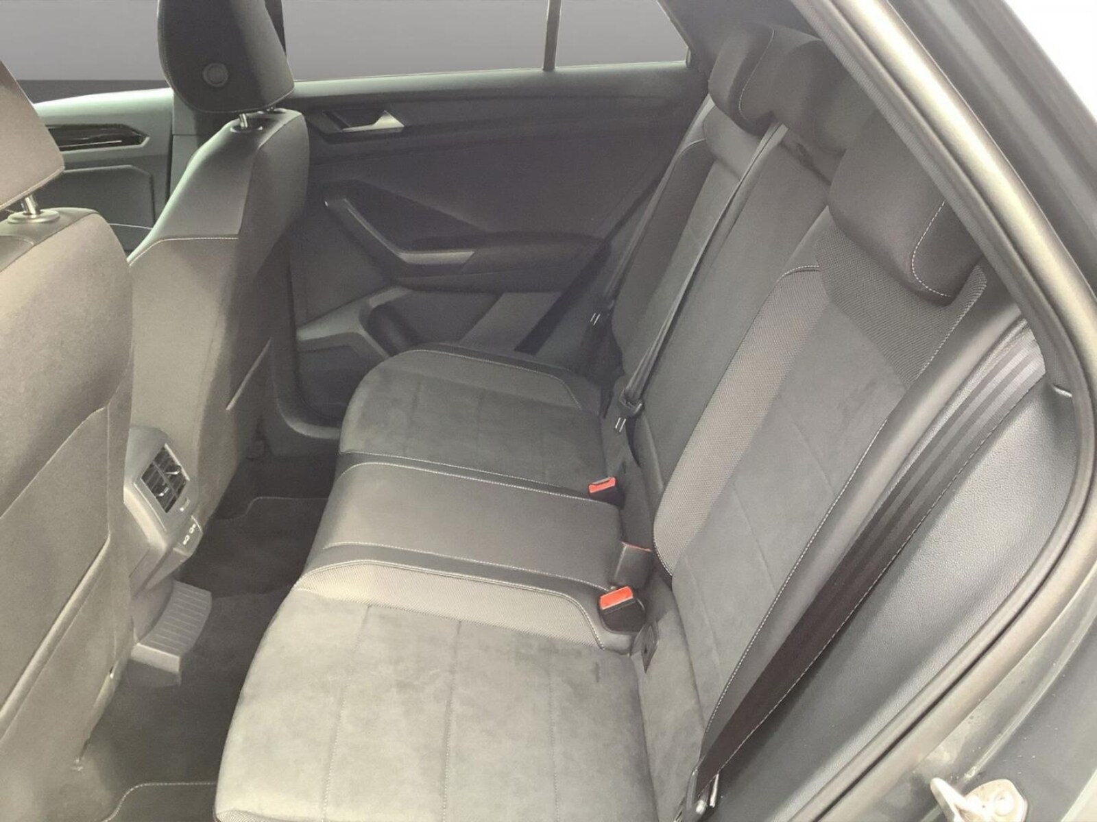 Volkswagen T-Roc – Bild 10
