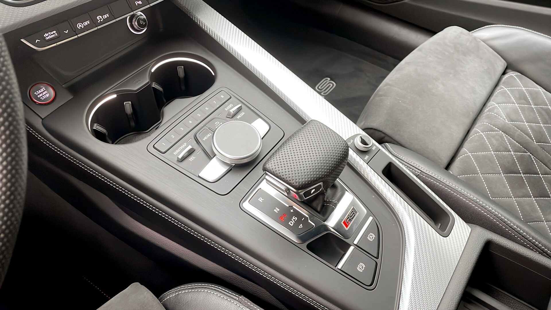 Bild som visar Audi RS 5 Coupé RS 5 Coupé 2.9 TFSI quattro 450 hk tiptronic - för mer information kontakta din Audi Partner