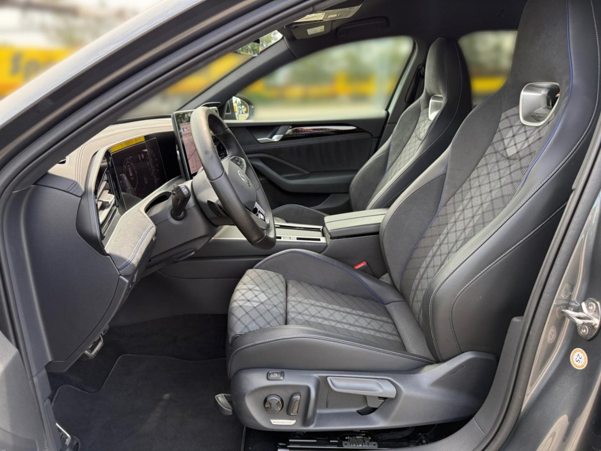 Volkswagen Passat R-Line