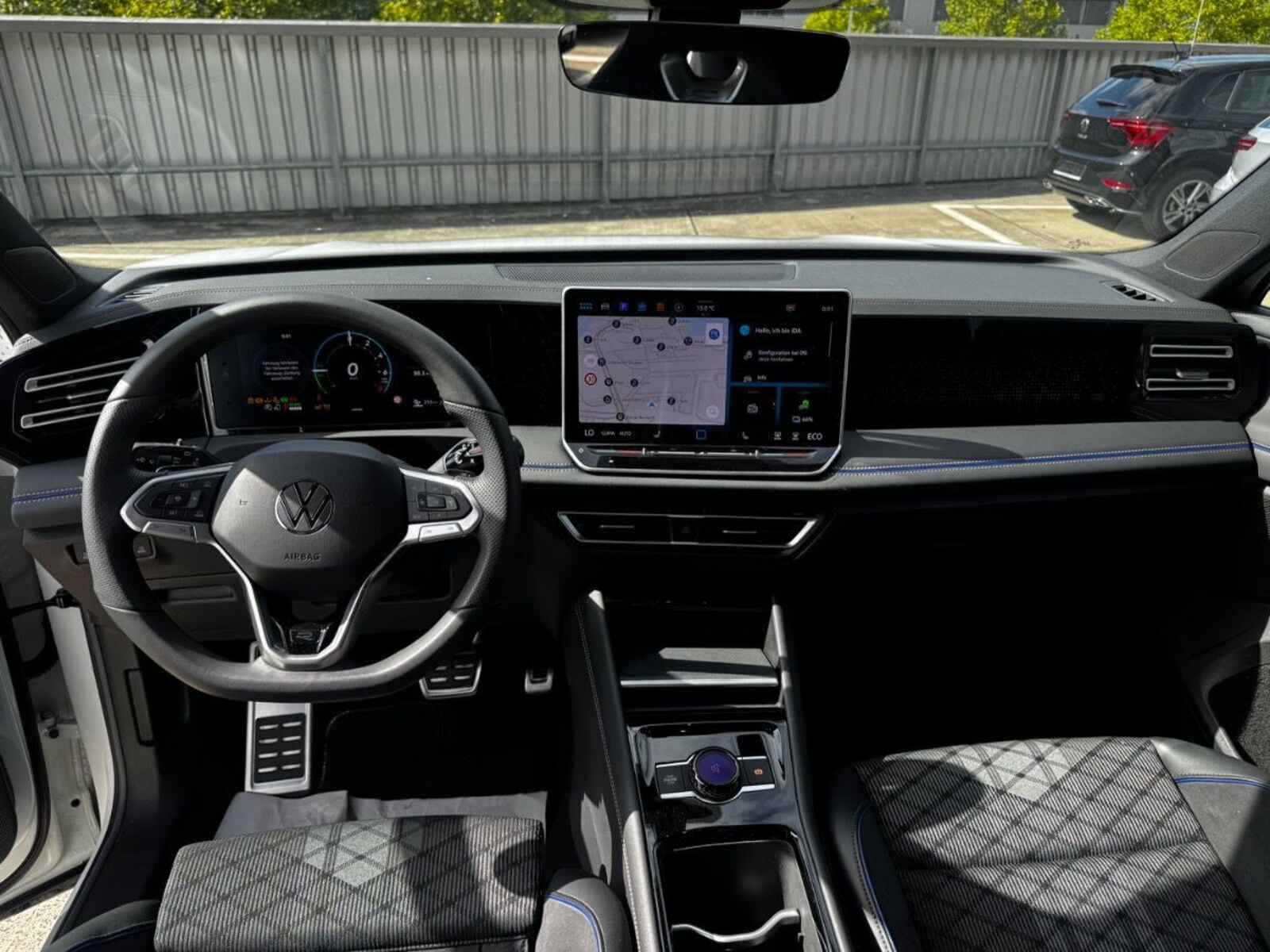 Volkswagen Tiguan – Bild 11
