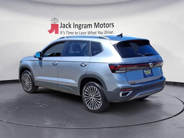 2025 Volkswagen Taos