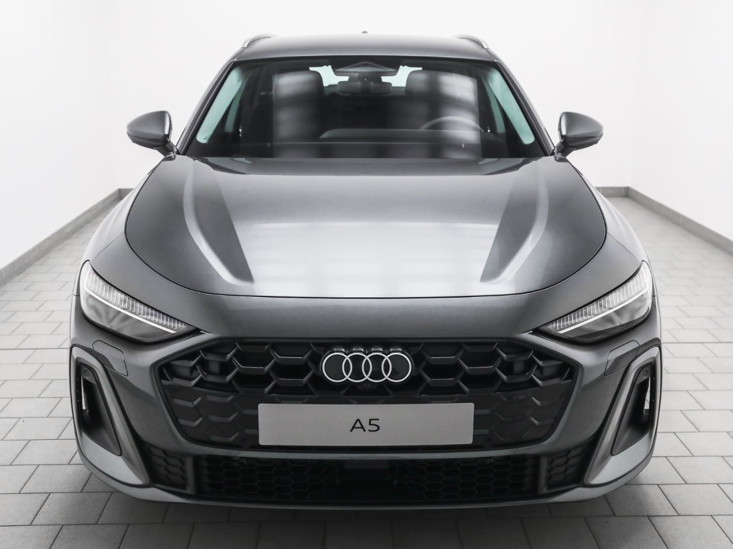 Bild über Audi A5 Avant e-hybrid e-hybrid quattro 220 kW S tronic - für weitere Informationen kontaktieren Sie den Audi Partner