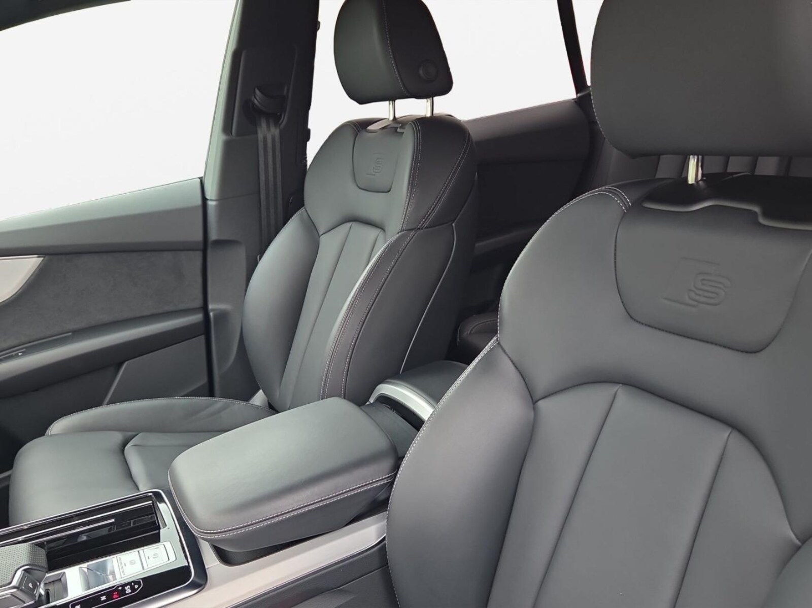 Audi SQ8 – Bild 10