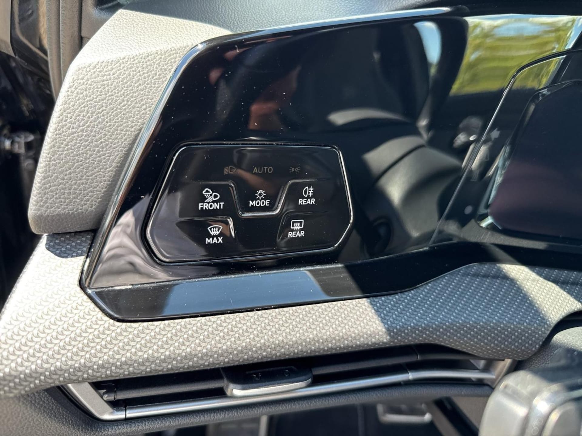 Volkswagen Golf R-Line