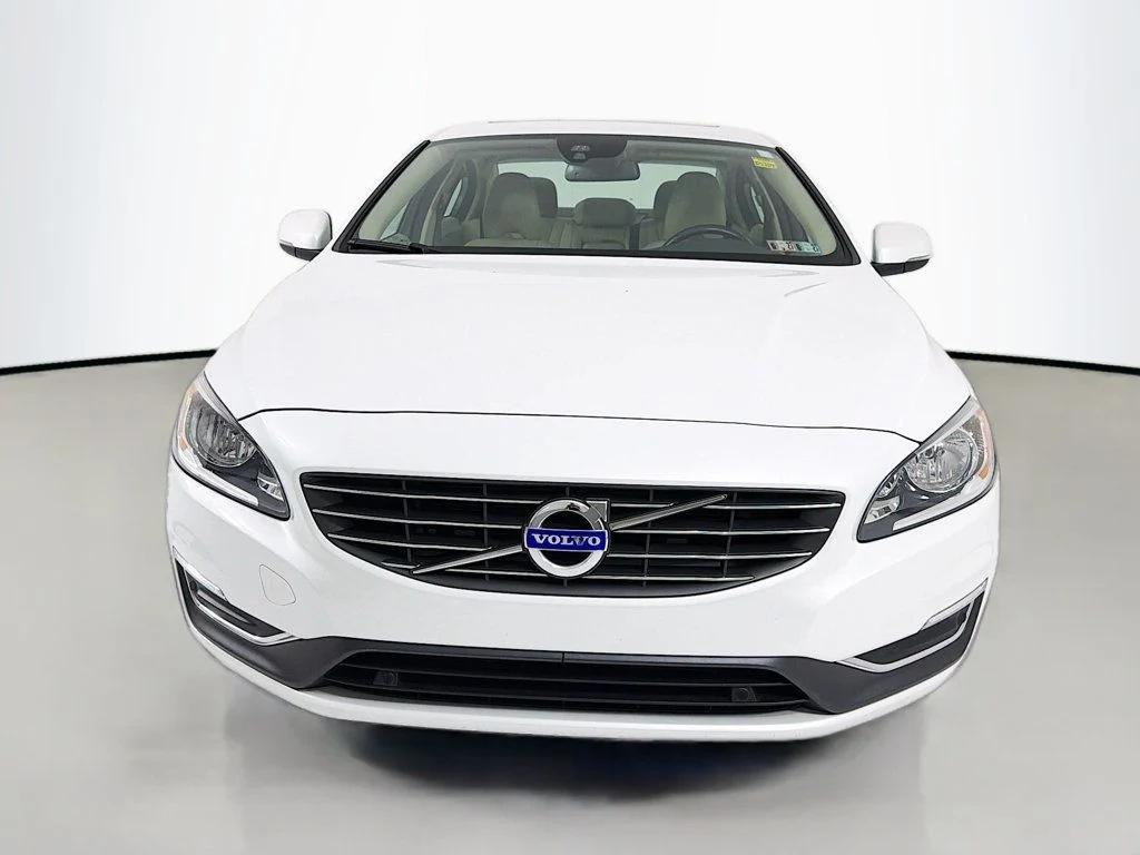YV1612TC2F1305232