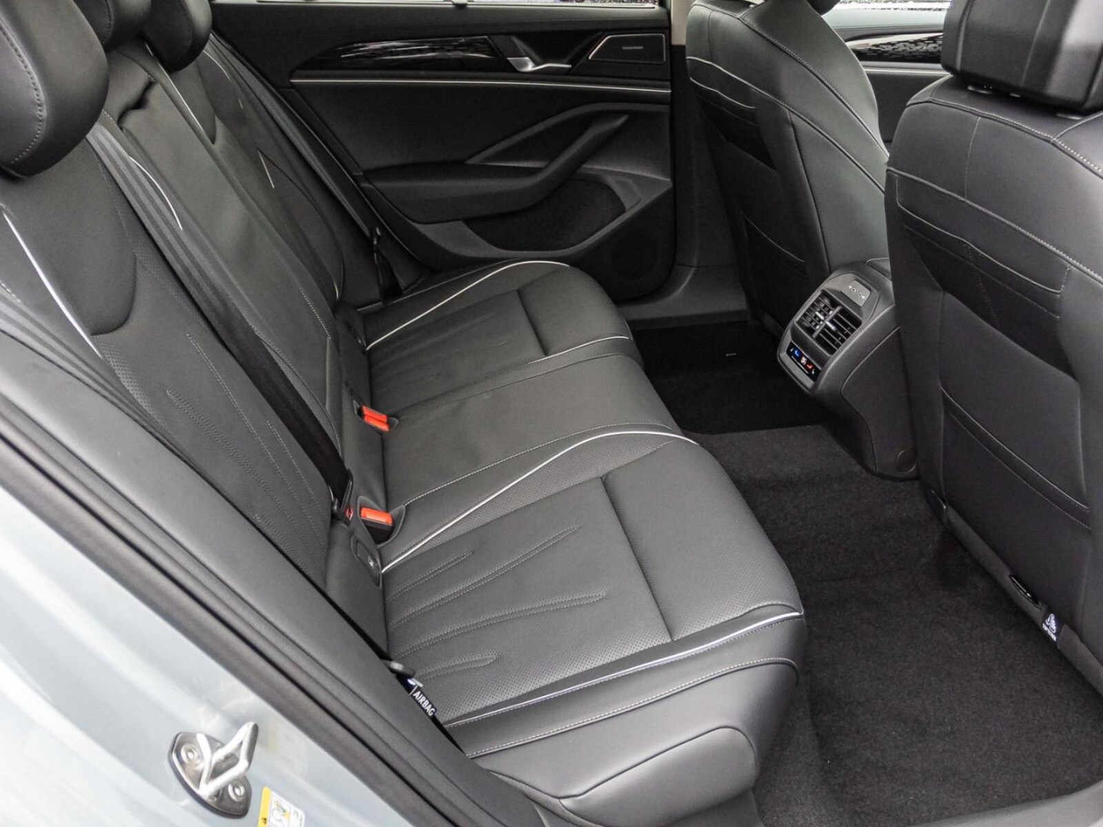 Volkswagen Passat – Bild 19