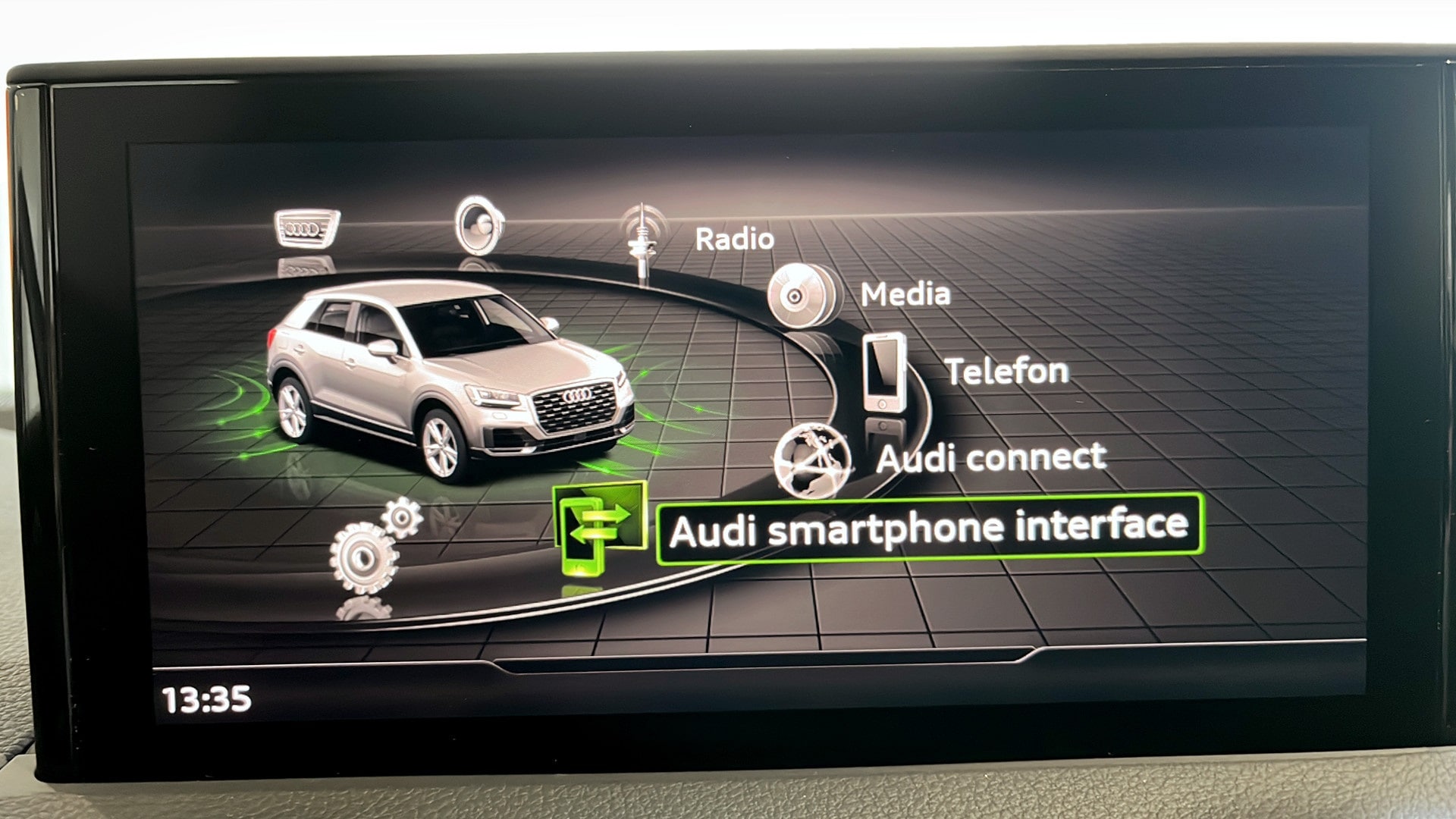 Bild som visar Audi Q2 Q2 35 TFSI Proline 150 hk S tronic - för mer information kontakta din Audi Partner