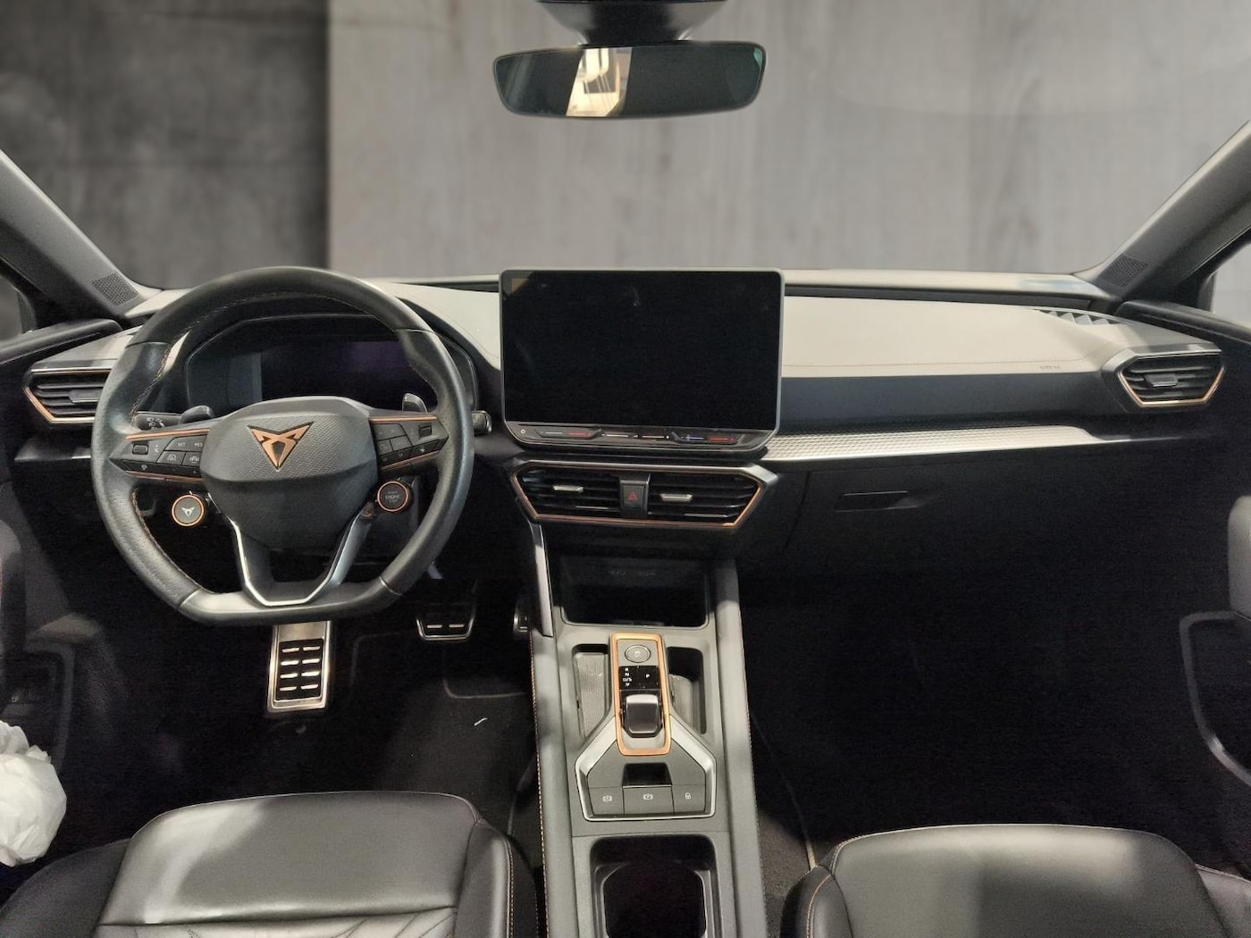 CUPRA Leon Sportstourer 1.5 TSI e-Hybrid VZ DSG 200 kW (272 CV) — photo 4
