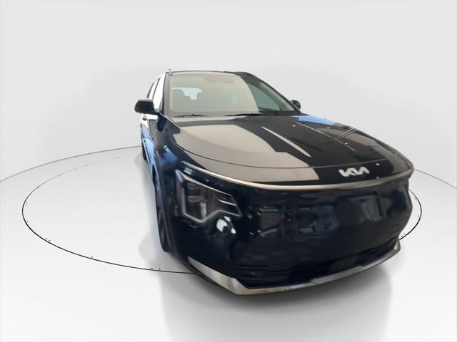Used 2024 Kia Niro Wave with VIN KNDCT3L14R5082275 for sale in Kansas City