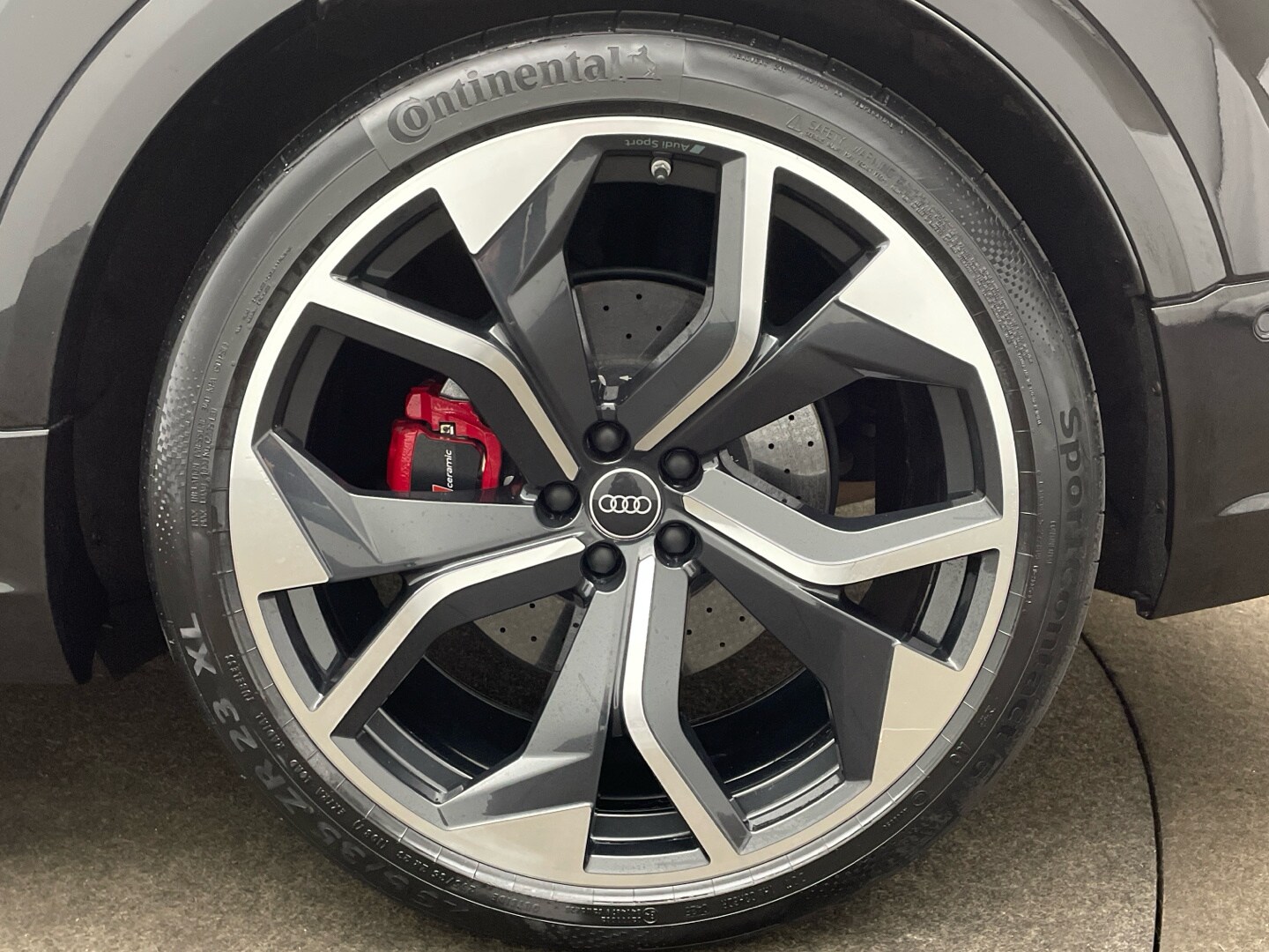 Image about Audi RS Q8 TFSI quattro tiptronic