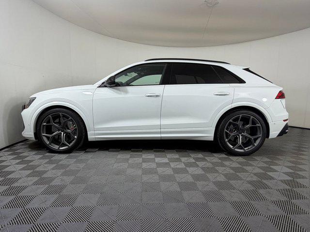 2026 Audi RS Q8 SUV performance