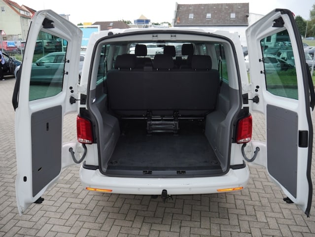 Volkswagen T6.1 Caravelle larger