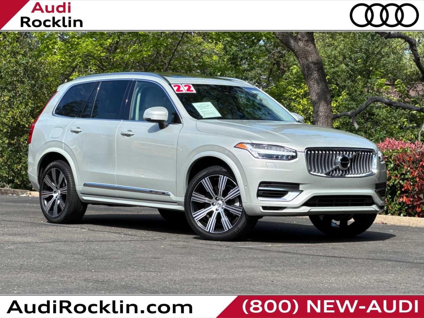 2022 Volvo XC90 T8 Recharge Inscription 6 Pas PHEV AWD's photo
