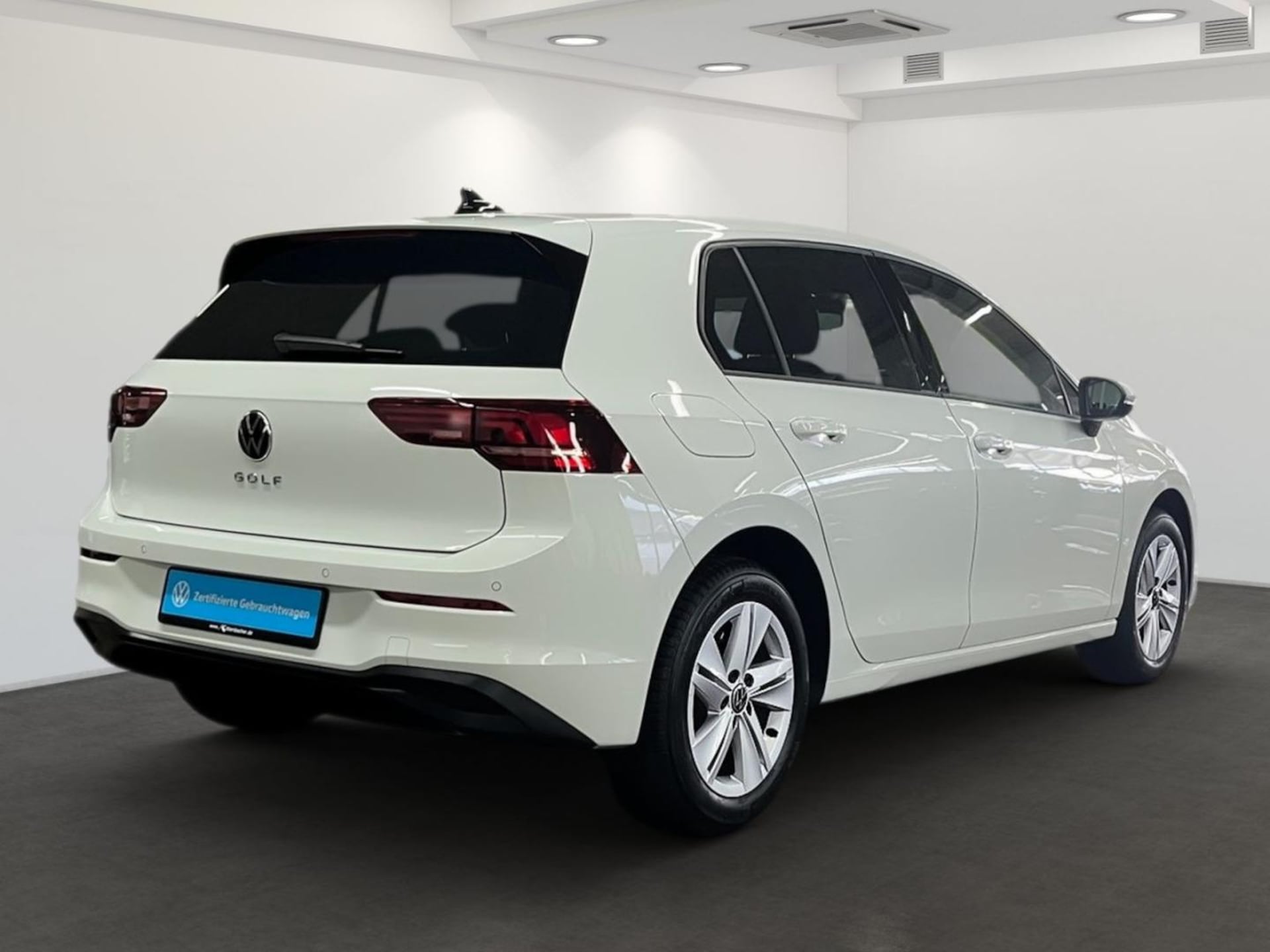 Volkswagen Golf Life
