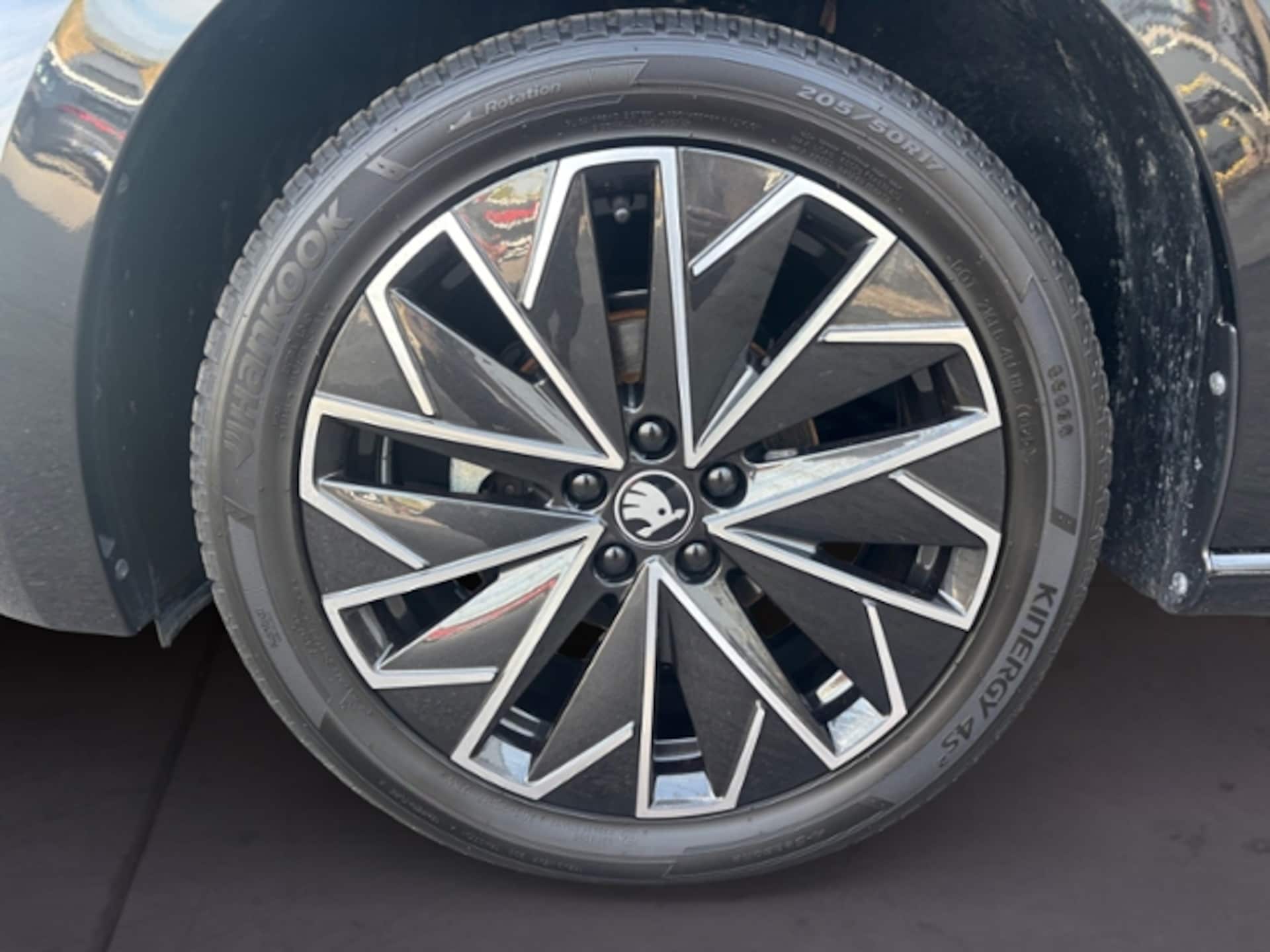 Skoda Scala Tour