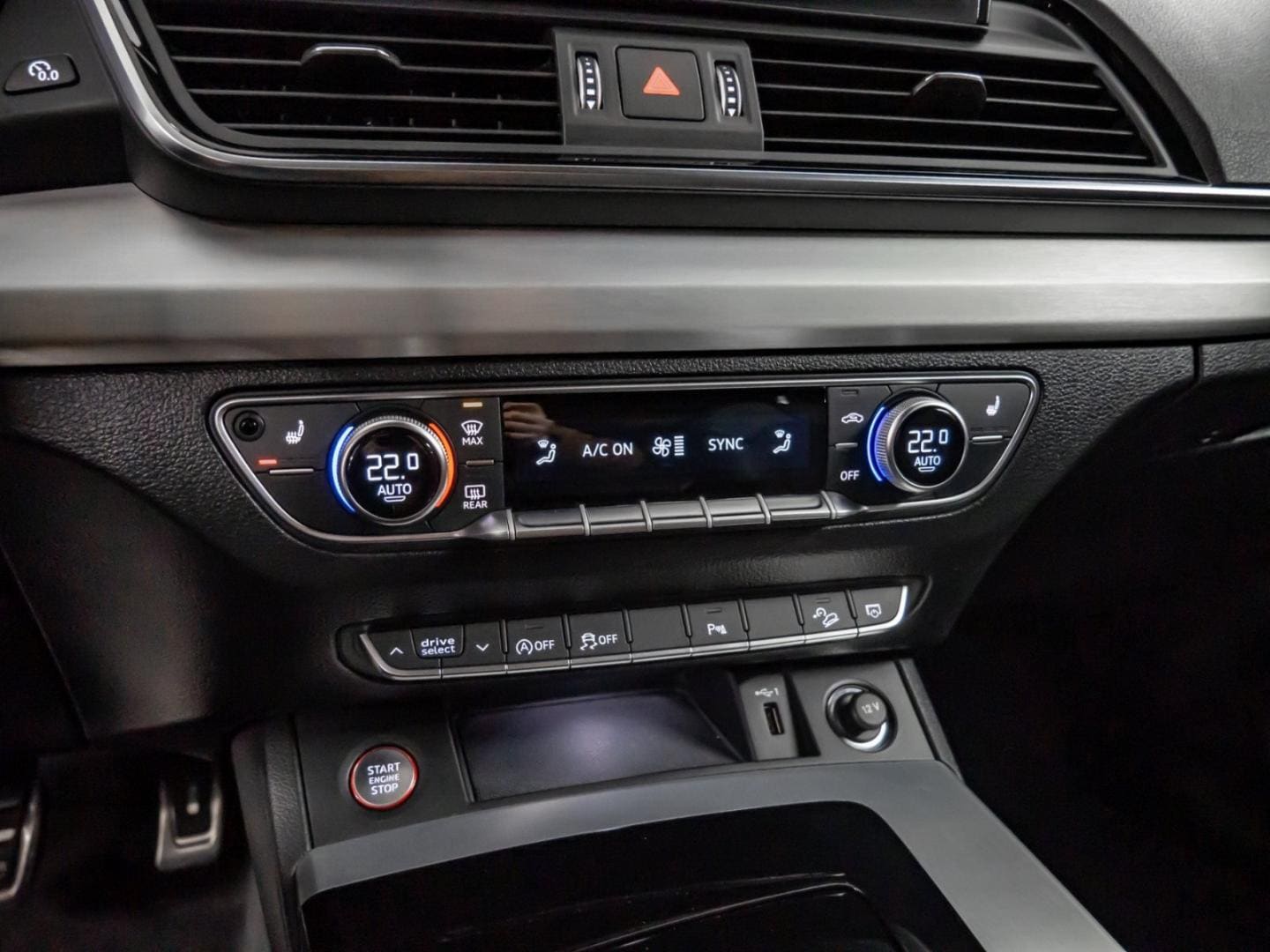 Bild über Audi SQ5 TDI tiptronic - für weitere Informationen kontaktieren Sie den Audi Partner