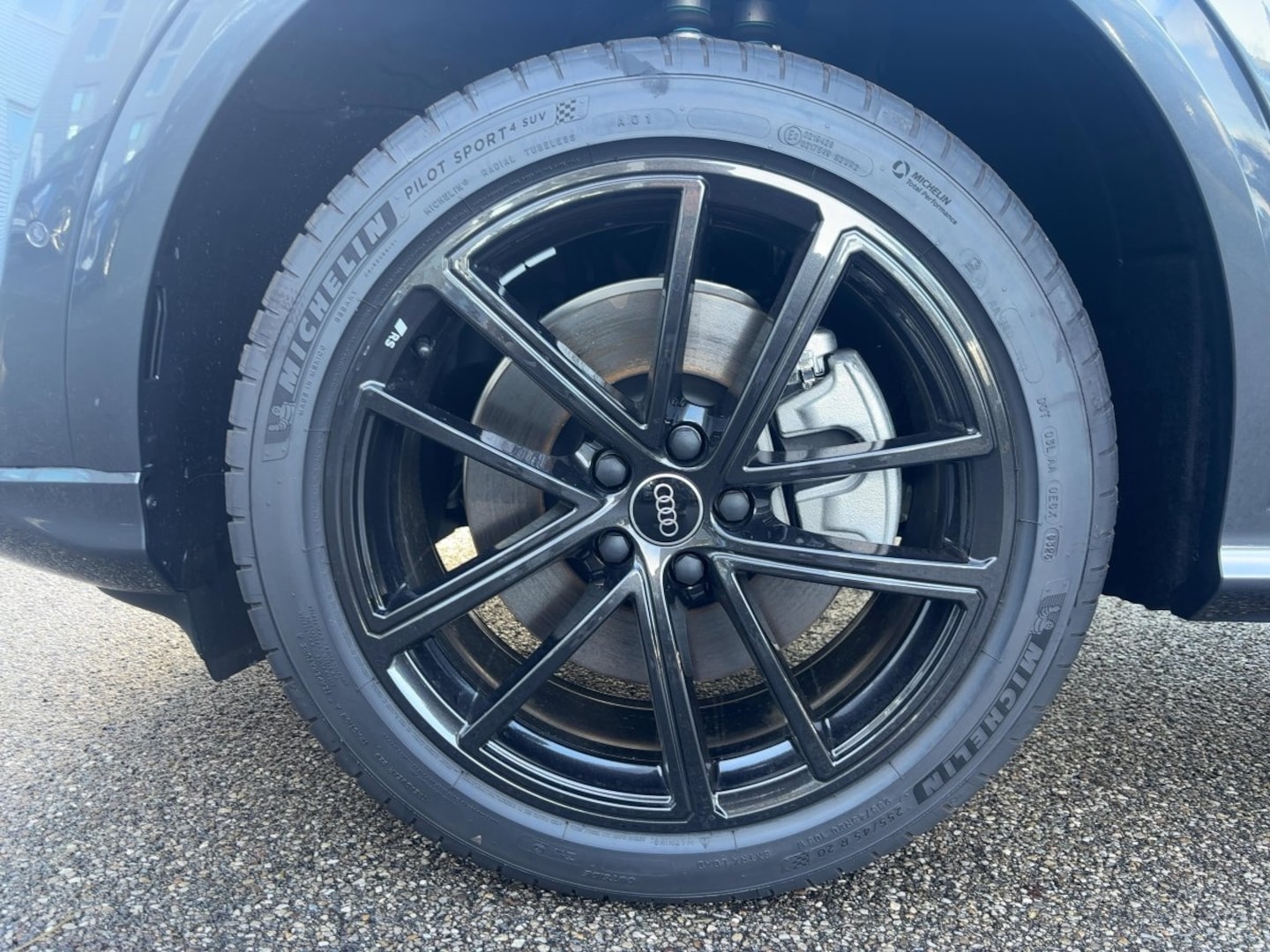 Bild über Audi Q5 SUV TDI quattro 150 kW S tronic - für weitere Informationen kontaktieren Sie den Audi Partner