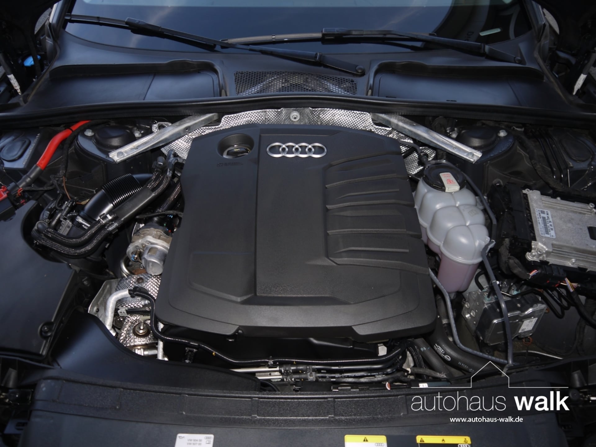 Audi A4 Avant S line